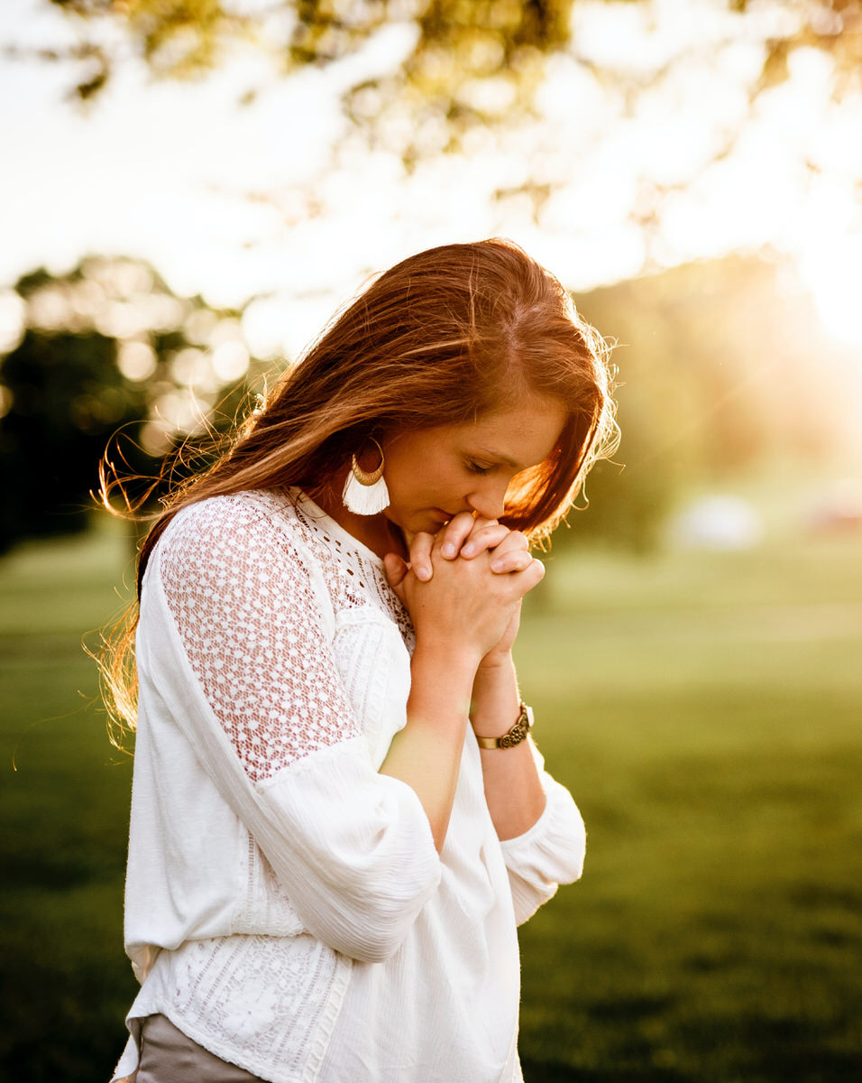 lady praying copy